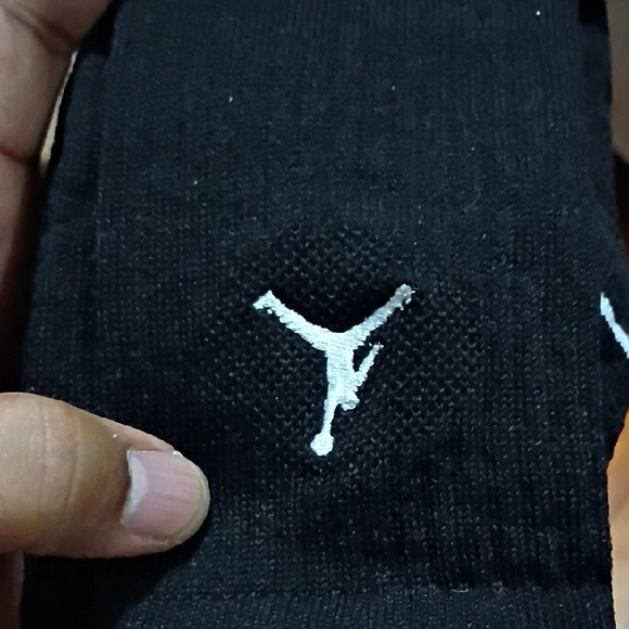 Jordan Everyday Black and White Athletic Socks - Picture 4 of 5